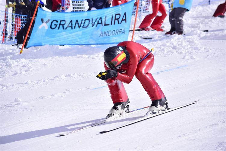 Ricardo Adarraga, TOP 10 en la general del circuito de Copa del Mundo de kilómetro lanzado (KL)