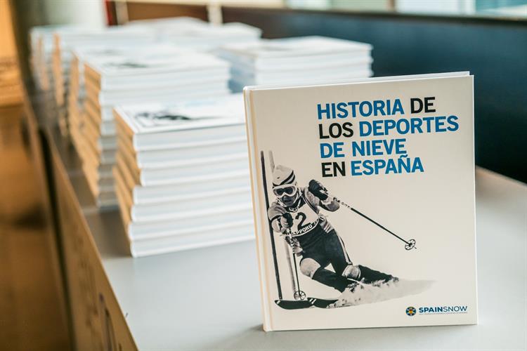 El mejor regalo para el día del libro: «Historia de los Deportes de Nieve en España»