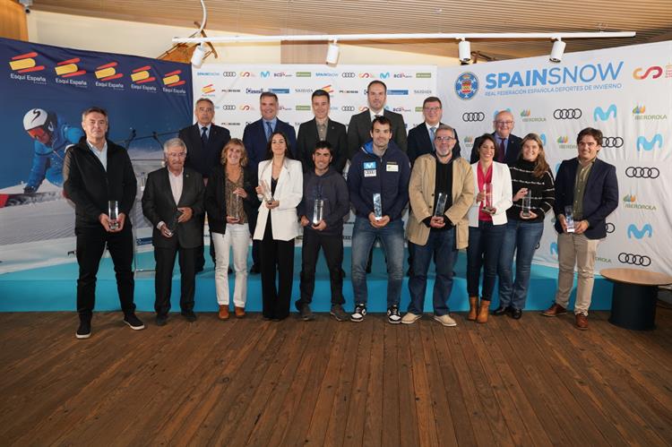 ATUDEM y RFEDI-Spainsnow presentan con mucho entusiasmo la temporada de invierno 22-23 en la entrega de los Premios Nacionales del Deporte de Nieve