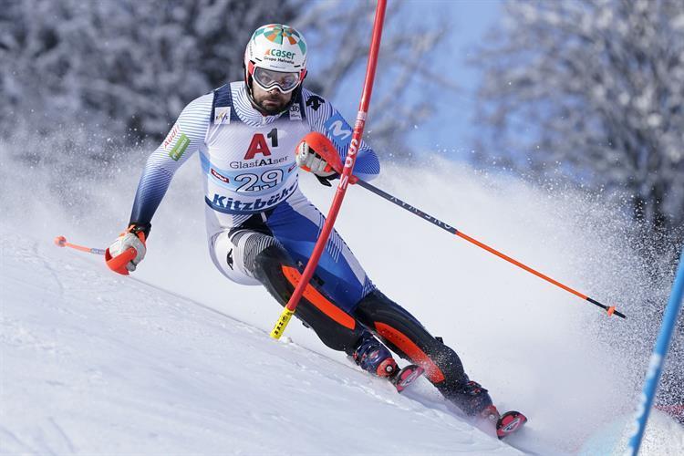 Quim Salarich consigue una gran 16a posición en el slalom de Copa del Mundo de Kitzbühel, en Austria