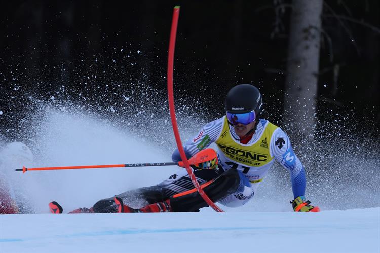 Juan del Campo consigue su mejor resultado mundialista con la 21º posición en el Slalom (SL) de Courchevel Méribel (Francia)