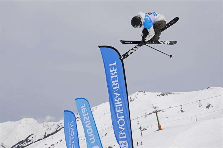 Campeonatos de España de Slopestyle de freeski y snowboard en Baqueira Beret el 3 al 4 de abril con la presencia de los deportistas del Movistar Freeski Team Javi Lliso y Thibault Magnin