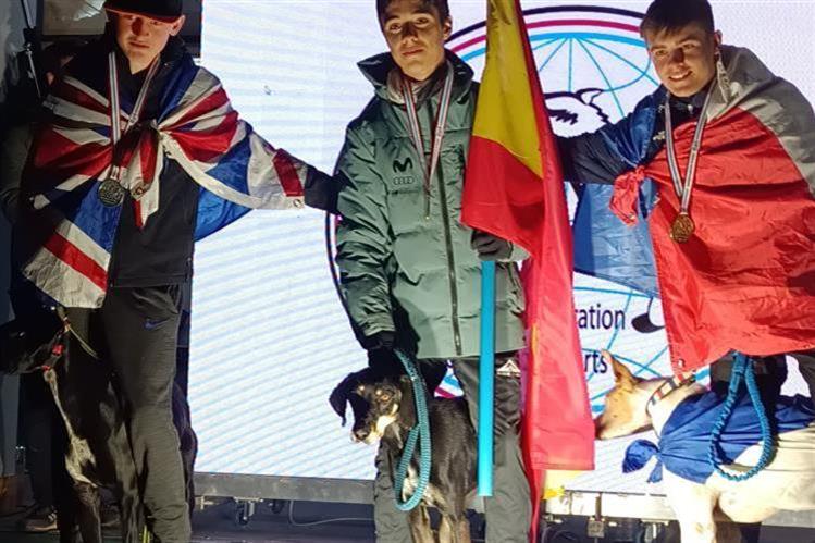 España se lleva un Oro y 8 medallas en los Campeonatos del Mundo IFSS de Mushing en Ólvega