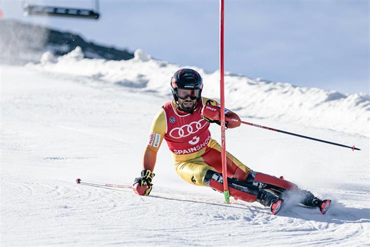 Arrieta Rodríguez y Aingeru Garay, Campeones de España absolutos de Esquí Alpino SL en Sierra Nevada