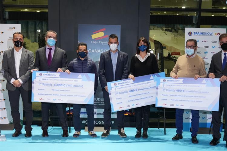 La RFEDI premia la iniciativa que lleva a la nieve a 2.000 niños en la primera edición del Premio Descubre la Nieve SPAINSNOW 2022