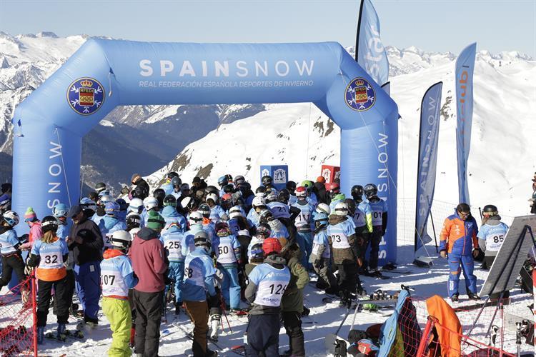 Vuelve con fuerza la Copa de España Movistar de snowboardcross (SBX) y skicross (SX)