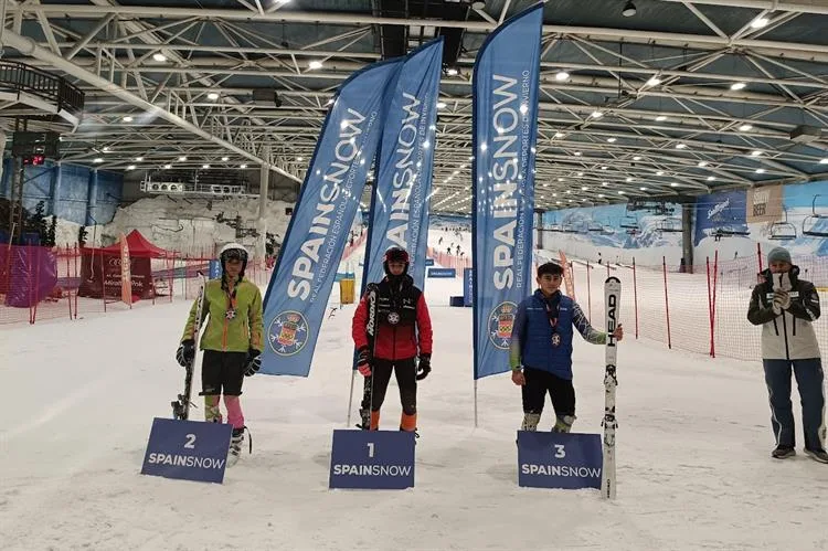 Inés Fernández, Joaquín Camacho, Daniel Borchers y Clara González reinan en la 1ª Fase de la Copa de España (CE) U14/U16 en el Snozone de Madrid