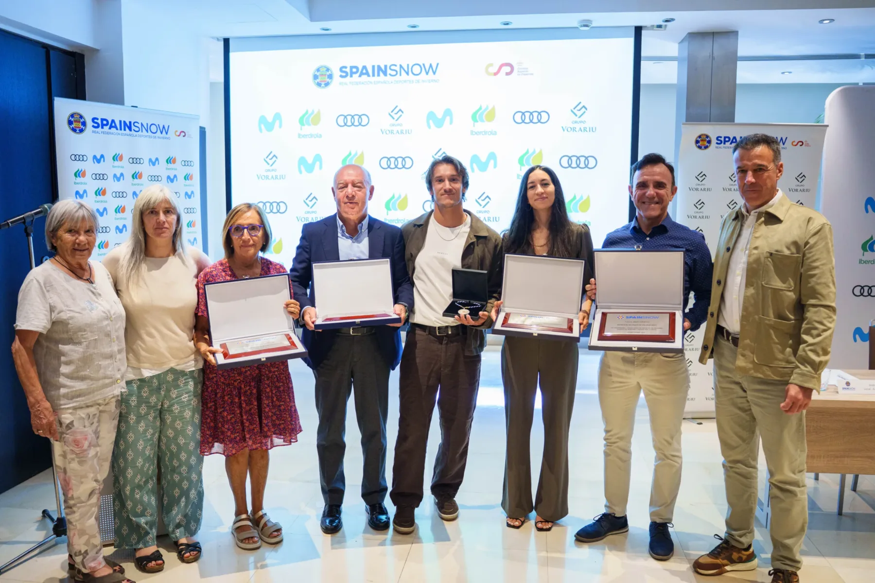 La Asamblea de la RFEDI define el futuro del deporte de nieve español: freeride olímpico, éxito paralímpico y reconocimiento a Javi Lliso